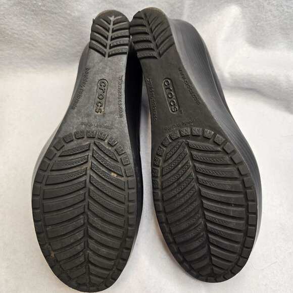 Crocs A-Leigh Black Leather Wedge Heel Slip-On Shoes Size W8 - Picture 8 of 8